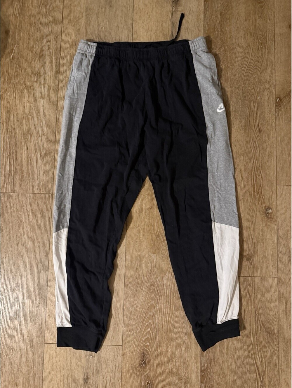 Nike Mens Black Pullon Cropped Athletic Sweatpant Joggers Size XL w/ Drawstring